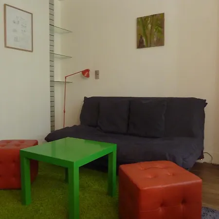 Studio Chartiere2 Apartment